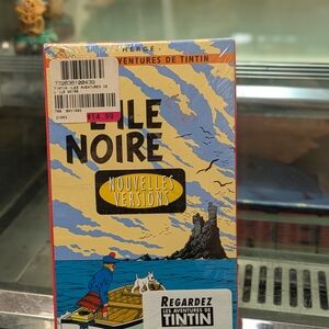L'Île Noire (The Black Island) - Blue/Yellow Edition